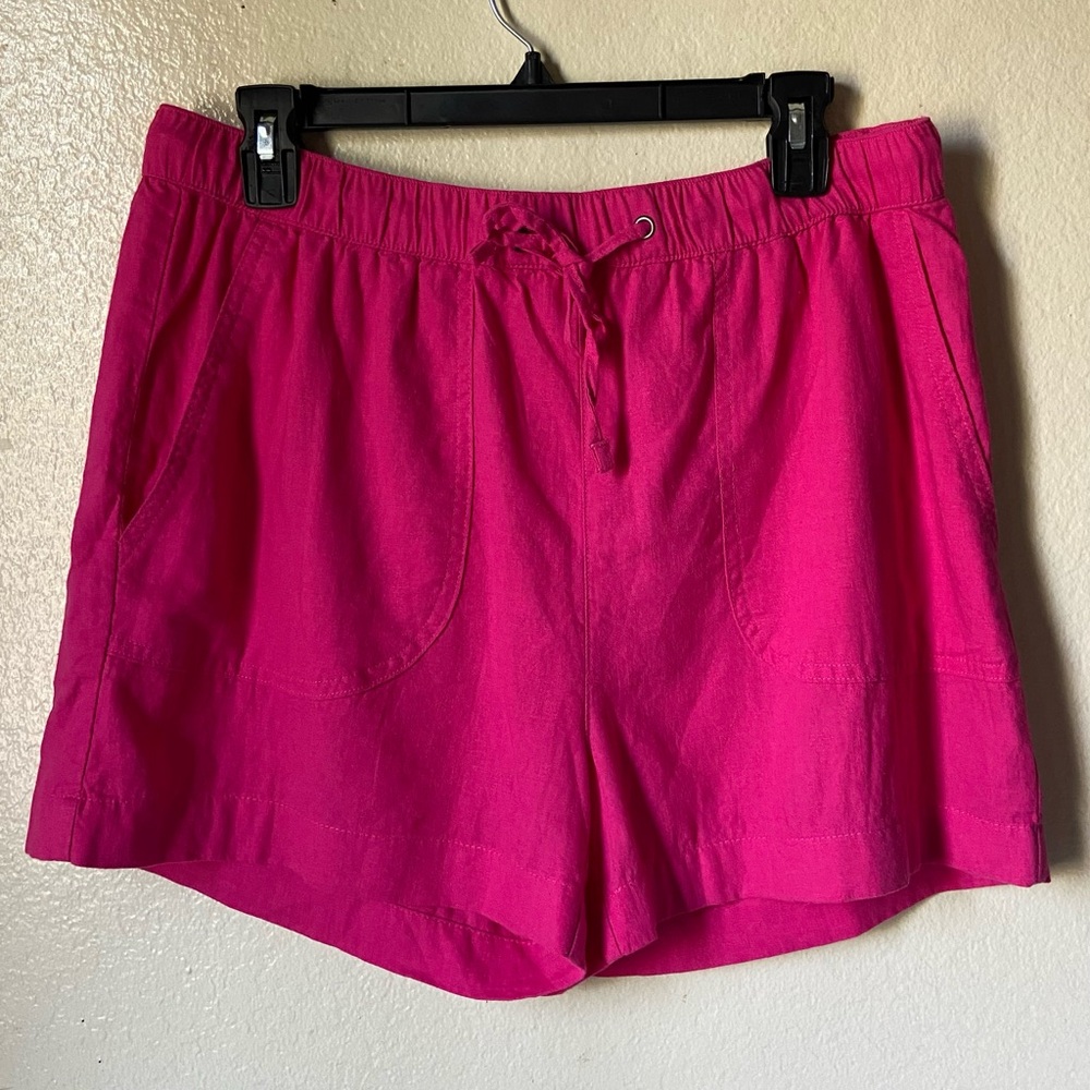 pink high-waisted linen shorts